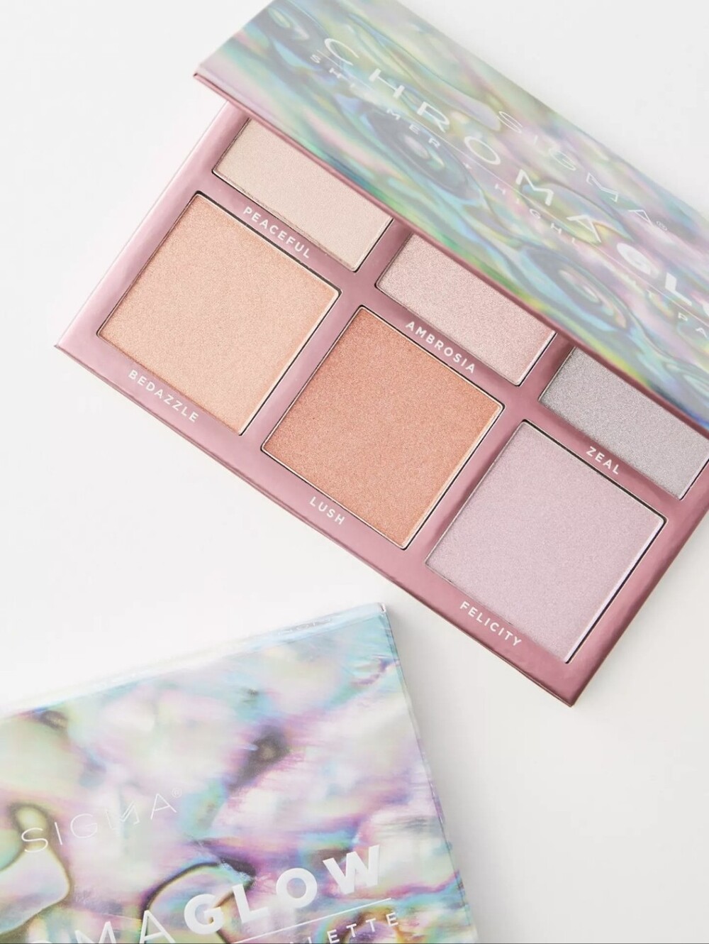 Sigma Chroma Glow Discontinued Shimmer & Highlight Palette NWT